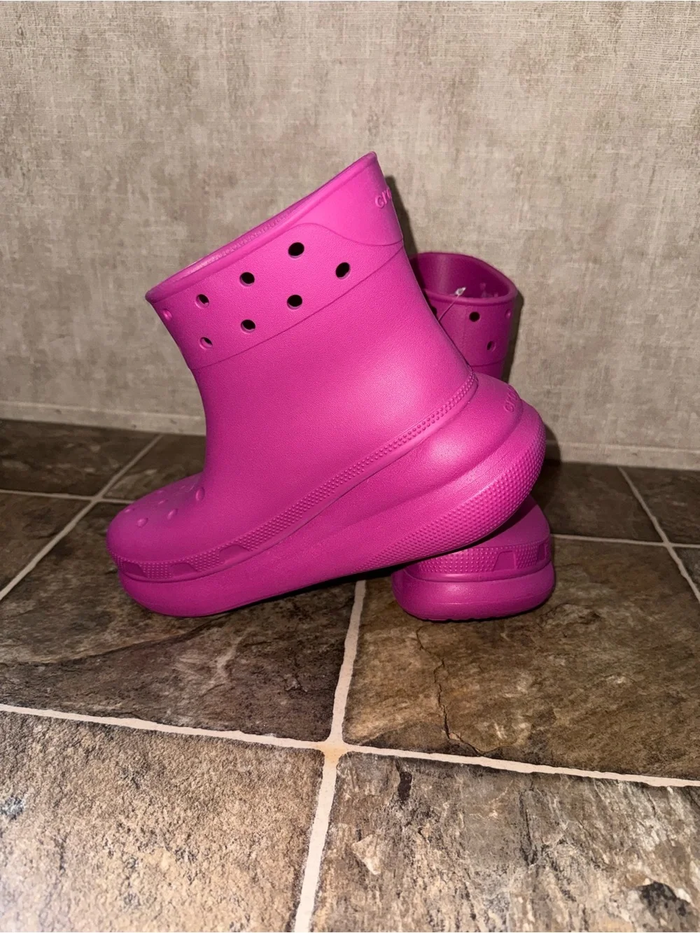 NEW WITH TAGS – Crocs Classic Crush Rain Boots 💗